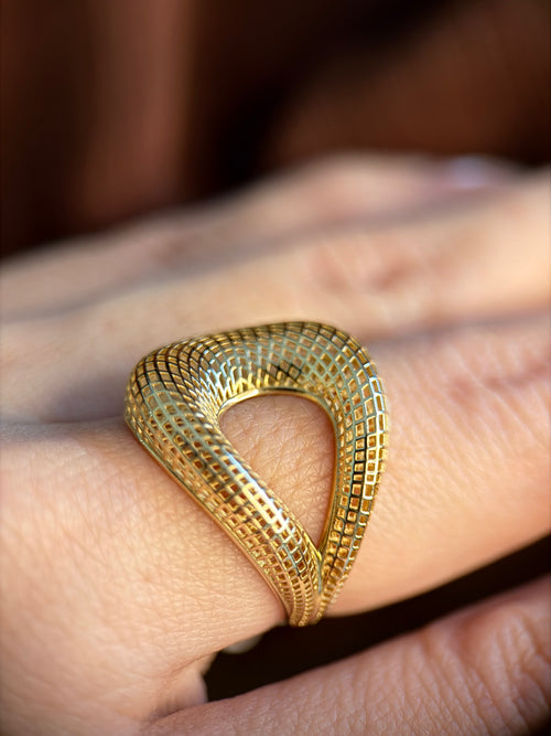 Anillo Vértice Dorado