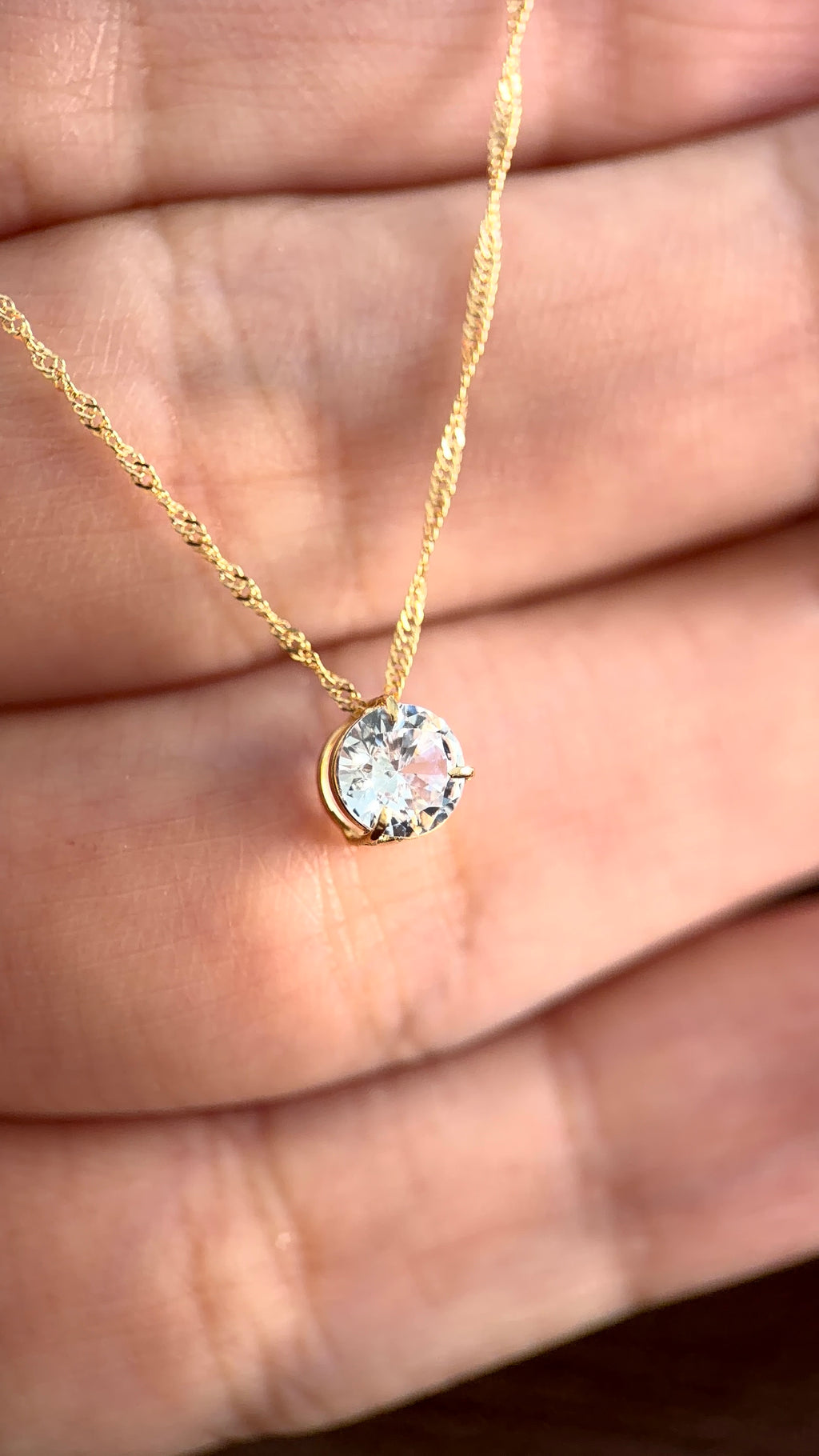 Collar Solitaire Lumière