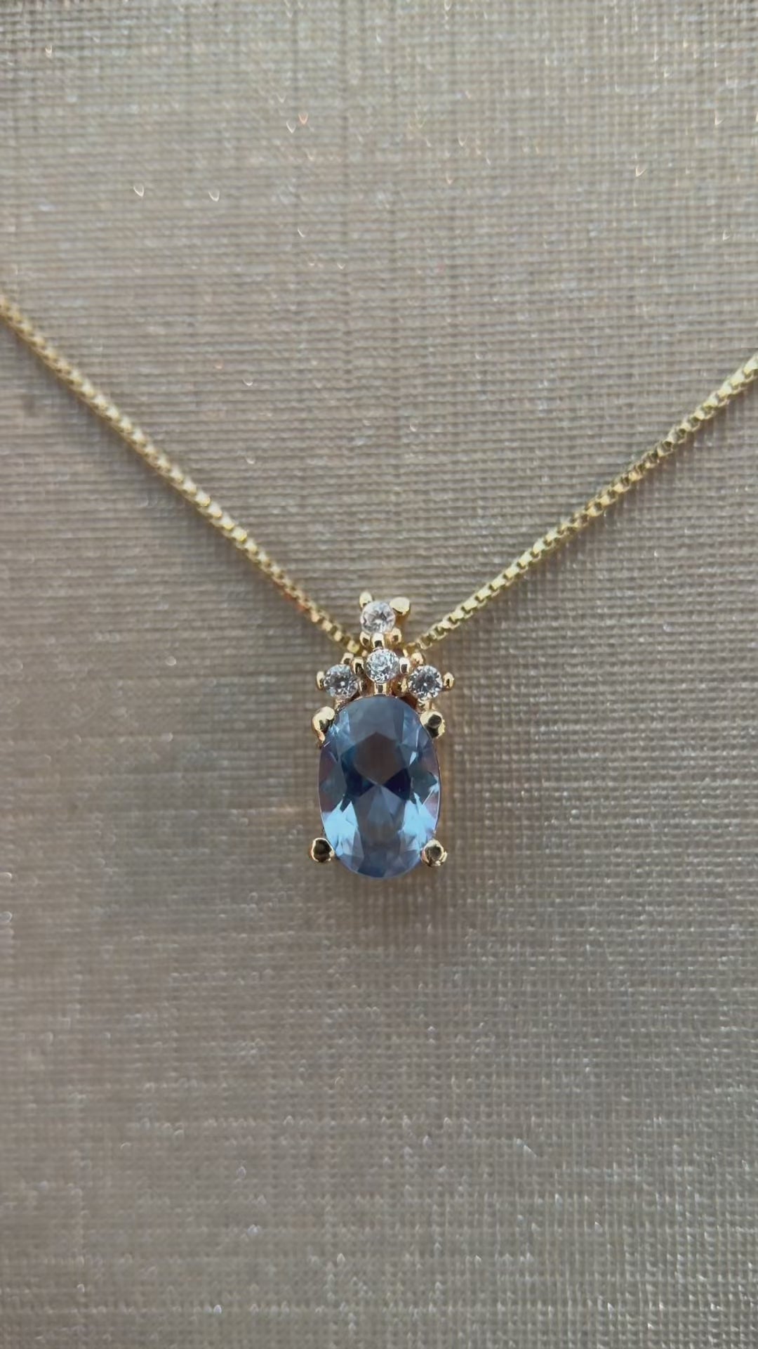 Collar Sky Royale