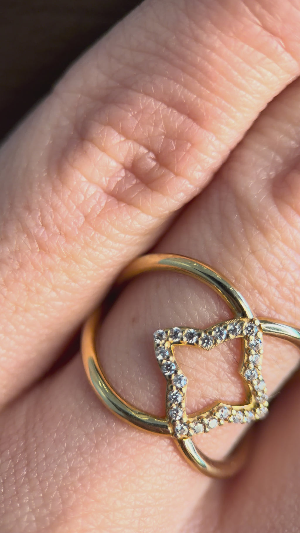 Anillo Trébol Luxury